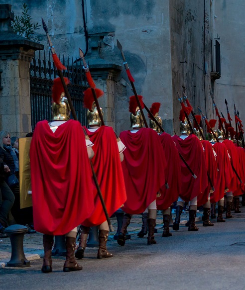 Semana Santa Семана Санта в Таррагоне в Испания www.heihei.website